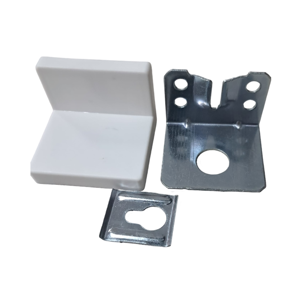 уголок белый