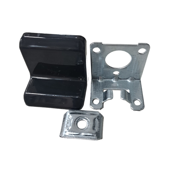 уголок черный